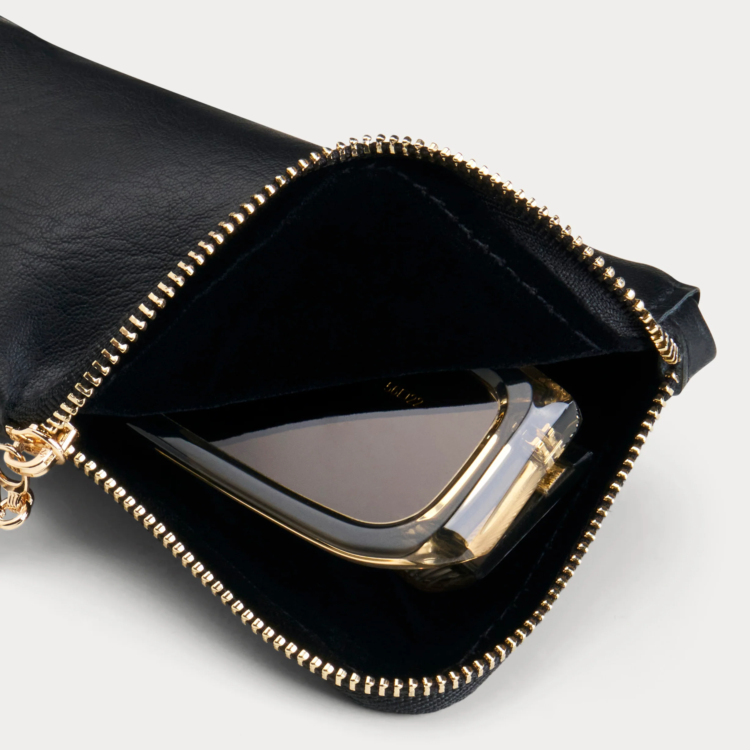 BLACK SOFT SLEEVE CASE - Image 5