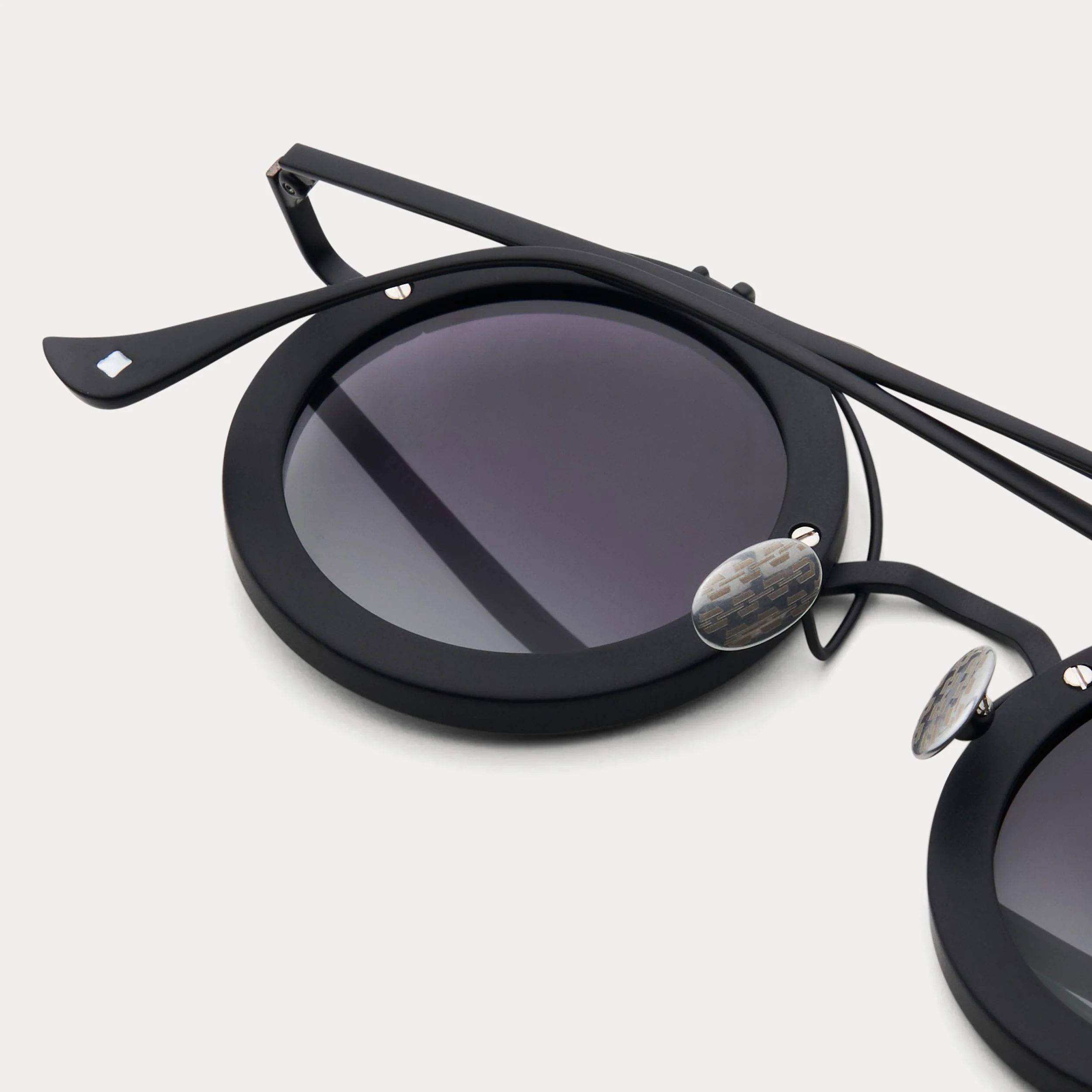 BLACKED OUT ALCHEMIST - Image 6