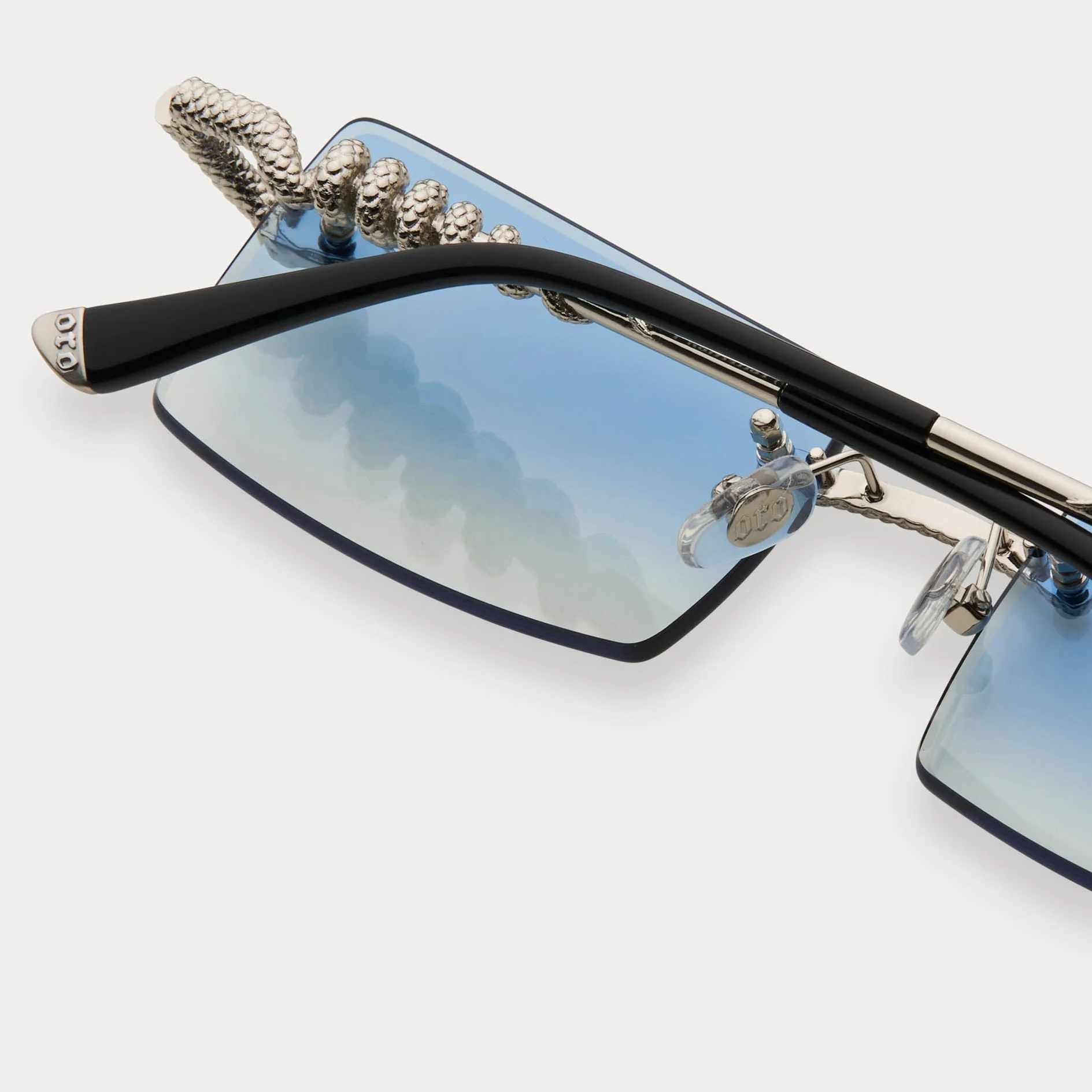 BLUE TINT SILVER SERPENT AUTHENTIC - Image 5