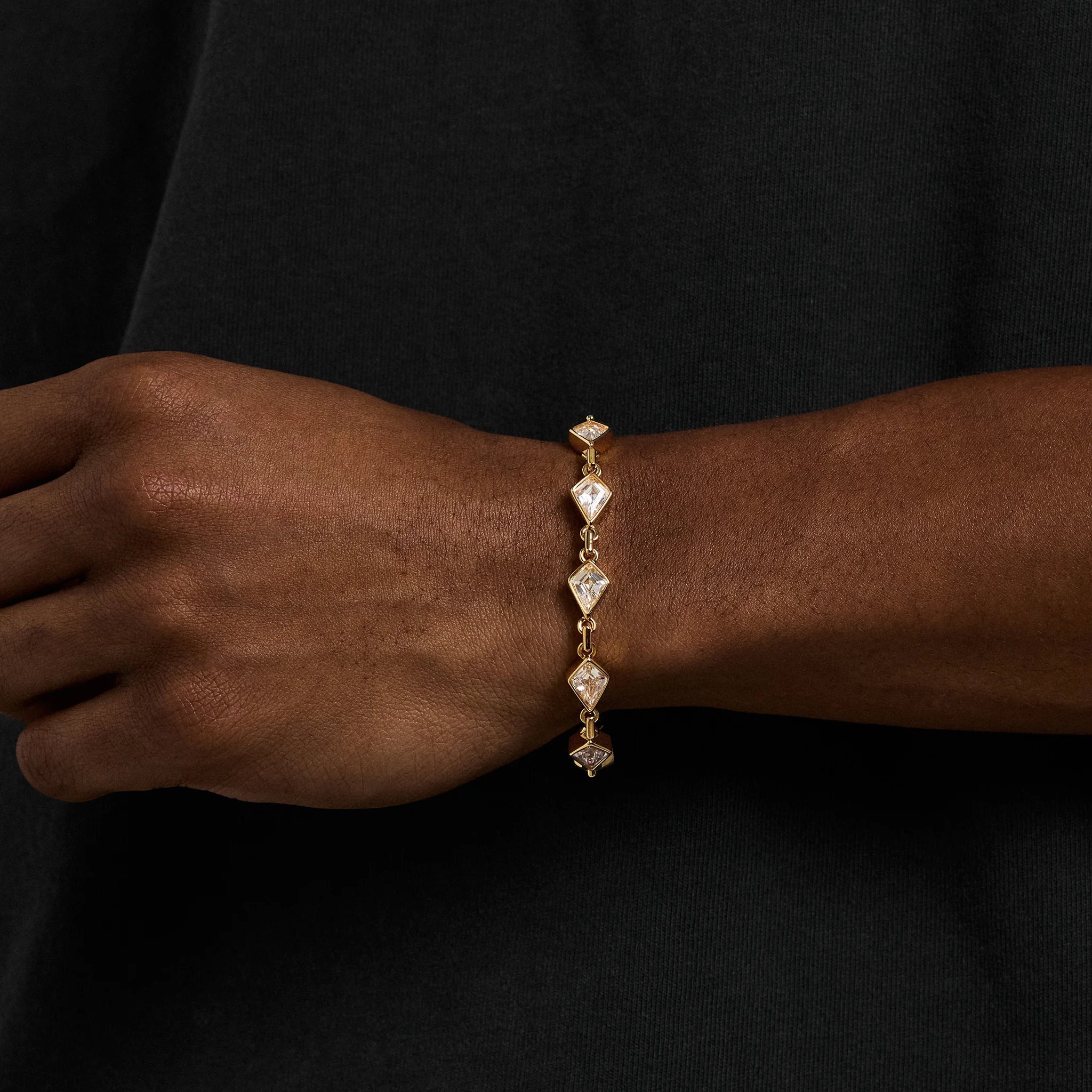 GOLD SHARD BRACELET - Image 6