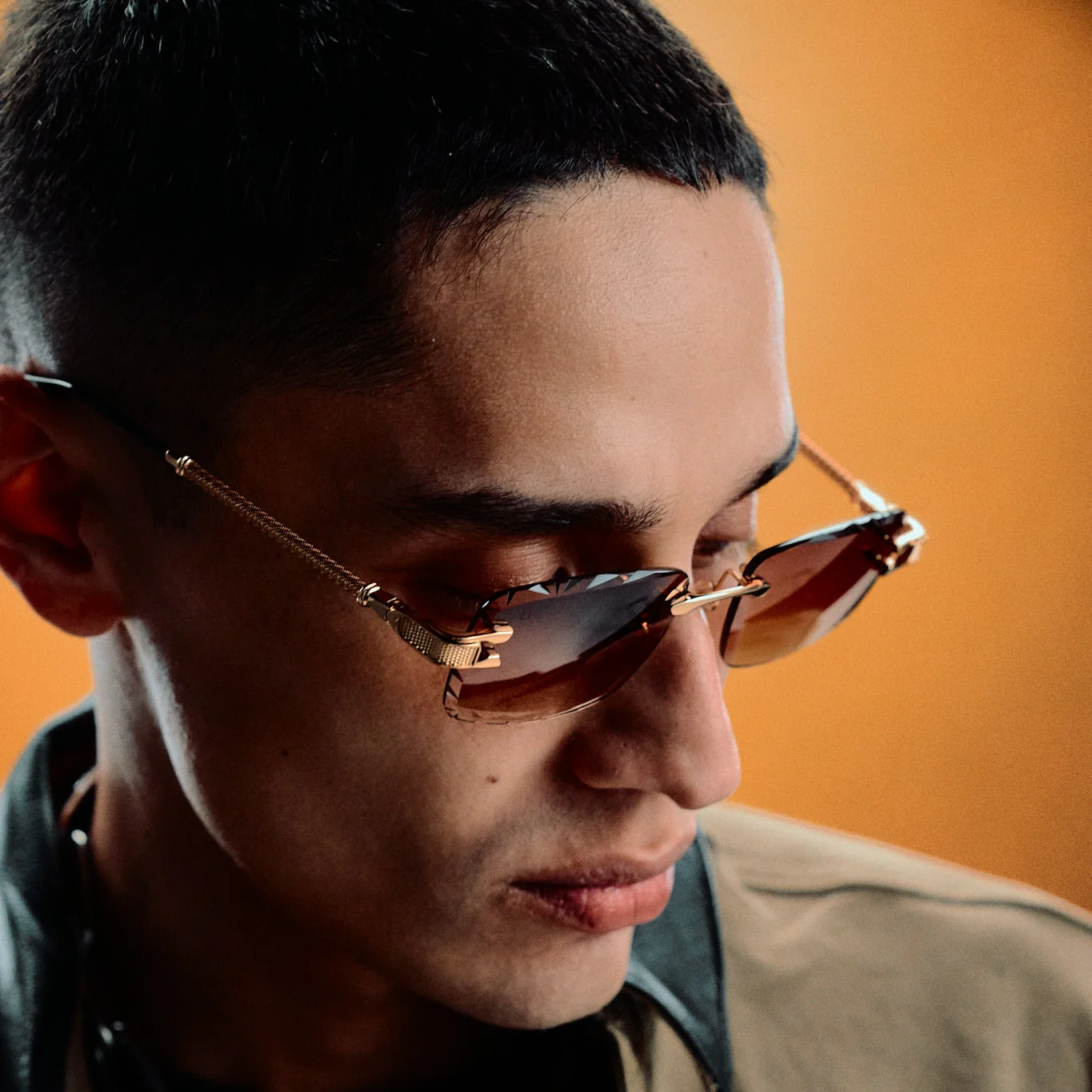 MAGNUS BROWN TINT SIGNATURE GEM CUT - Image 2